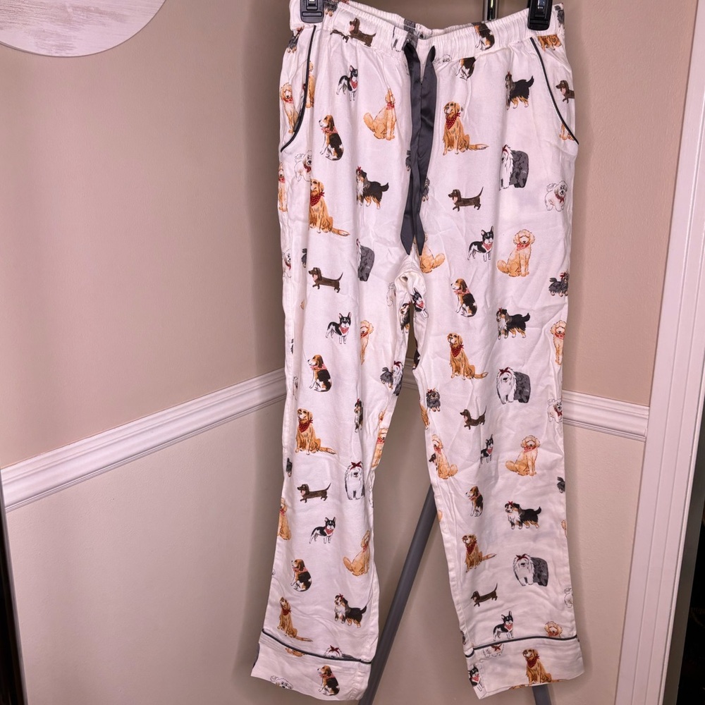 Pajama Set With Sleep Mask - Picture 4 of 8